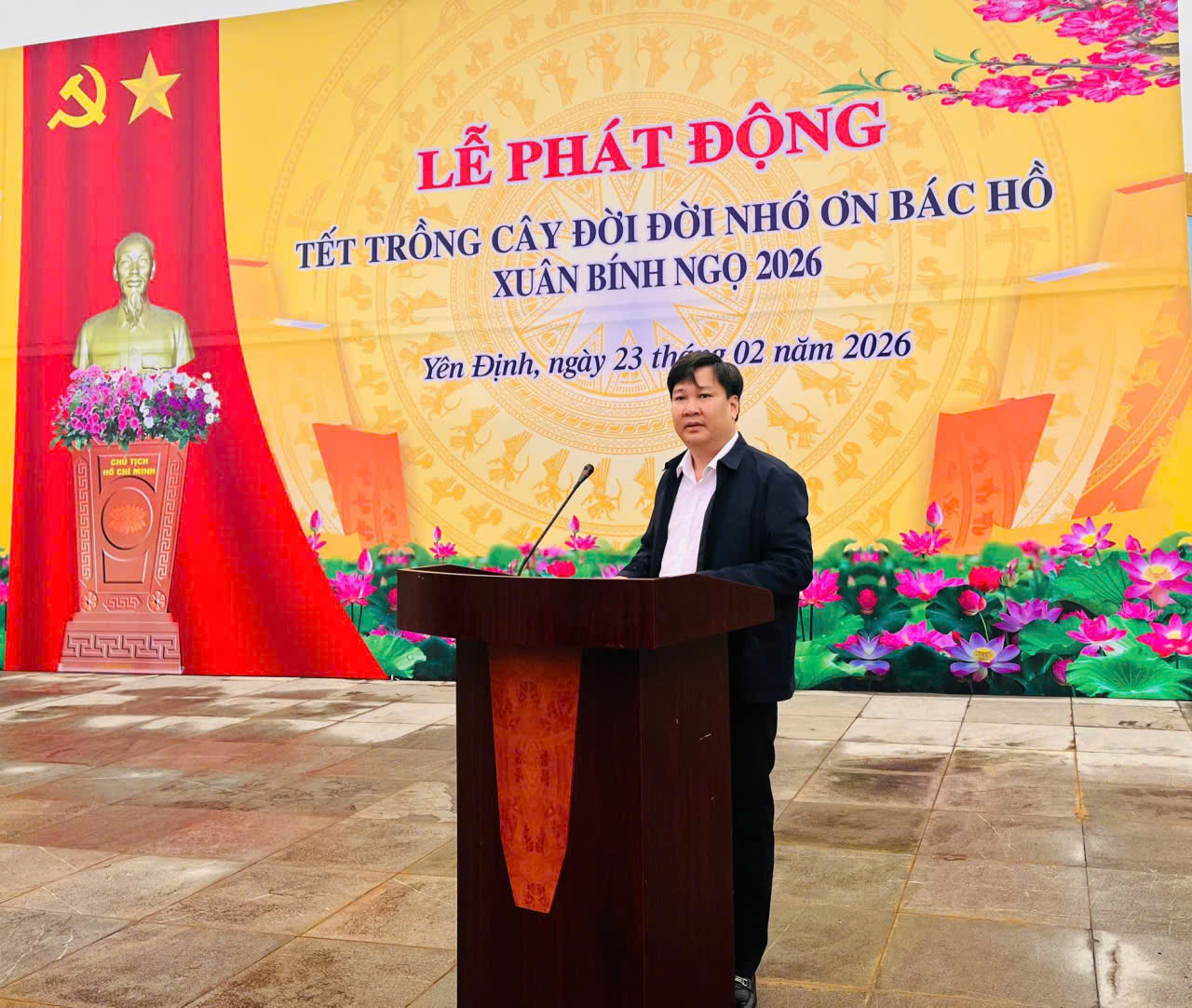 Anh-tin-bai